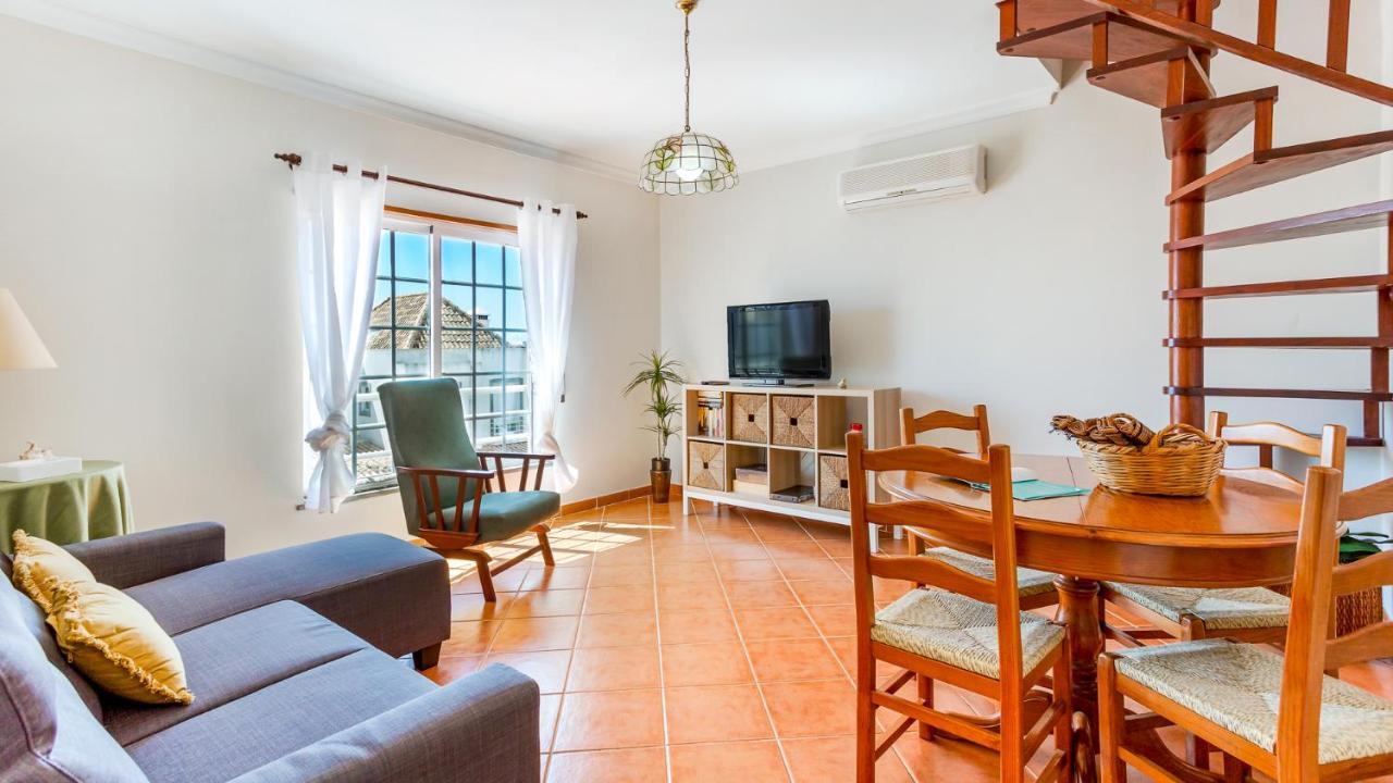 Luminous 3bdr W/balcony By Lovelystay * Вила-Нова-де-Касела